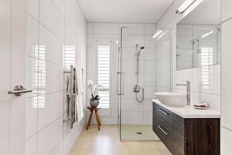 Photo of property in 134 Landmark Terrace, Orewa, 0931