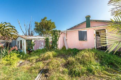Photo of property in 10 Morgan Street, Castlecliff, Whanganui, 4501