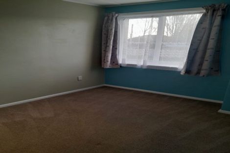 Photo of property in 10 Churchill Crescent, Foxton, 4814