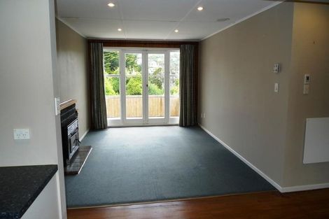 Photo of property in 19 Lynda Avenue, Paparangi, Wellington, 6037