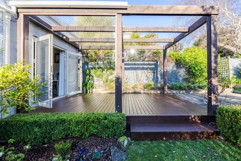 Photo of property in 15 Mataora Road, Kenmure, Dunedin, 9011