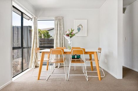 Photo of property in 20a Kane Road, Papamoa Beach, Papamoa, 3118