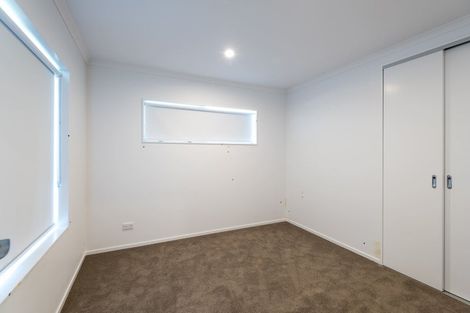 Photo of property in 9 Waituarua Drive, Takanini, 2112
