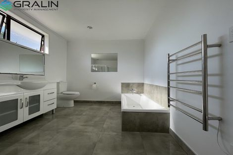 Photo of property in 101 Matipo Road, Te Atatu Peninsula, Auckland, 0610