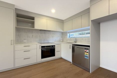 Photo of property in 2/51 Yeovil Road, Te Atatu Peninsula, Auckland, 0610
