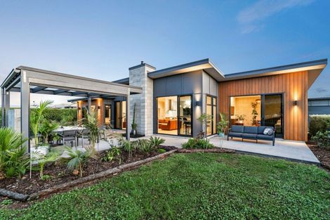 Photo of property in 39 Karanui Road, Te Kamo, Kamo, 0185