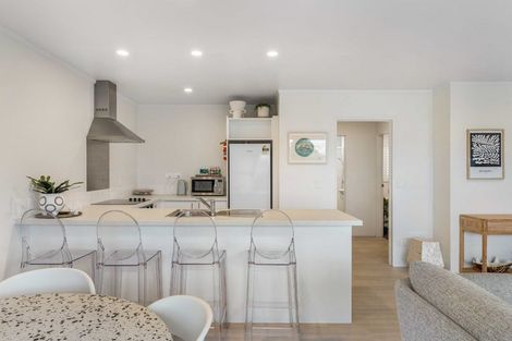 Photo of property in 319 Beverley Terrace, Whangamata, 3620