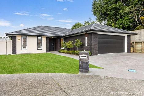Photo of property in 9 Rehua Place, Waiwhakaiho, New Plymouth, 4312