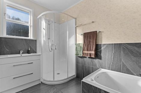 Photo of property in 9 Anderson Street, Eketahuna, 4900