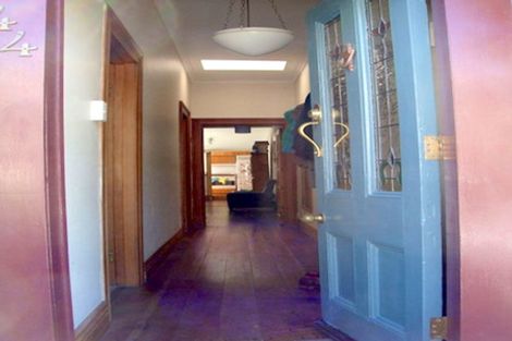 Photo of property in 44 Rolleston Street, Mount Cook, Wellington, 6021