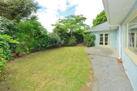 Photo of property in 61 Searells Road, Strowan, Christchurch, 8052