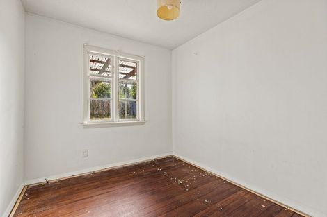 Photo of property in 303 Wainoni Road, Avondale, Christchurch, 8061