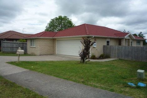 Photo of property in 197 Keri Vista Rise, Papakura, 2110