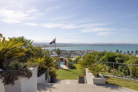 Photo of property in 12 George Street, Hospital Hill, Napier, 4110