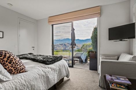 Photo of property in 12 Alfred Duncan Drive, Lake Hayes, Queenstown, 9371
