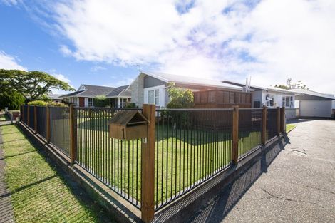 Photo of property in 1 Holyrood Street, Taradale, Napier, 4112