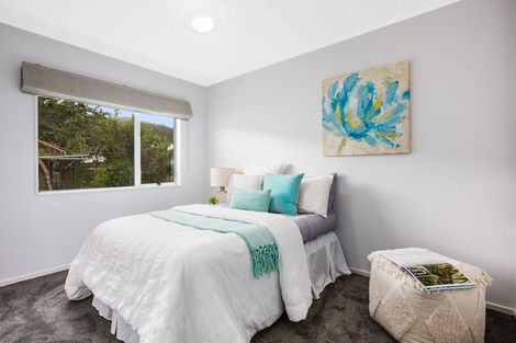 Photo of property in 10 Grimsby Grove, Wainuiomata, Lower Hutt, 5014