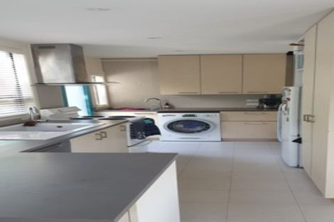 Photo of property in 8f1 Elphinstone Avenue, Strathmore Park, Wellington, 6022