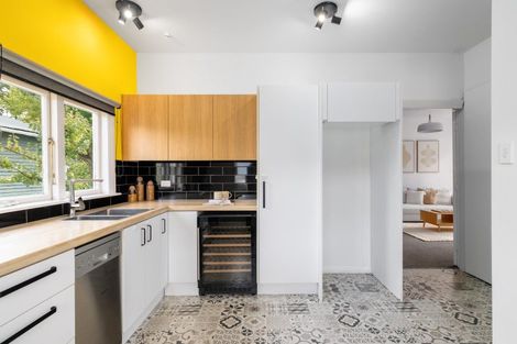 Photo of property in 134 Saint Martins Road, Saint Martins, Christchurch, 8022