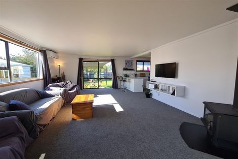 Photo of property in 37 Rochfort Street, Otane, 4202