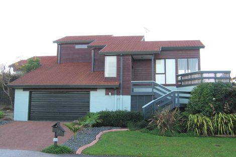 Photo of property in 3 Glucina Avenue, West Harbour, Auckland, 0618