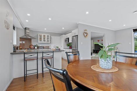 Photo of property in 37 Campion Place, Rolleston, 7614