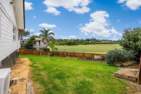 Photo of property in 42 Beaufort Place, Papatoetoe, Auckland, 2025