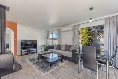 Photo of property in 2 Tillson Crescent, Motueka, 7120
