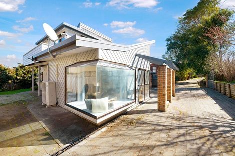 Photo of property in 6 Glucina Avenue, West Harbour, Auckland, 0618