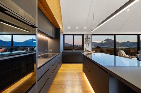 Photo of property in 8 Arran Lane, Jacks Point, Queenstown, 9371