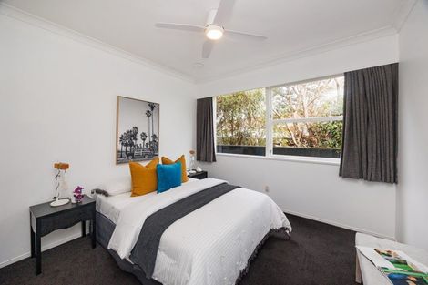 Photo of property in 36 Winston Avenue, Hokowhitu, Palmerston North, 4410