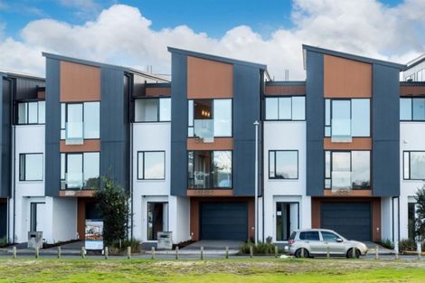 Photo of property in 16 Catalina Drive, Hobsonville, Auckland, 0616