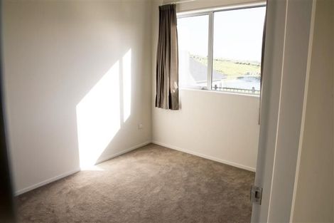 Photo of property in 7 Kaipuke Crescent, Gulf Harbour, Whangaparaoa, 0930