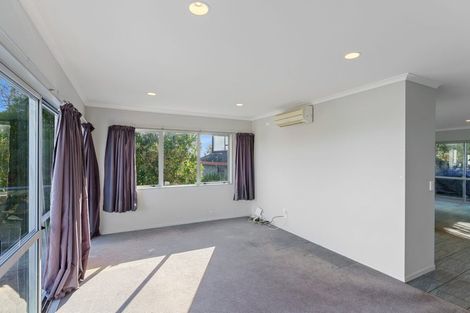 Photo of property in 5 Mohua Street, Waikanae, 5036