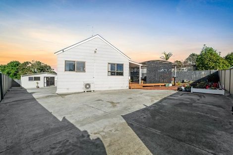 Photo of property in 97 Hyperion Drive, Randwick Park, Auckland, 2105
