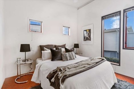 Photo of property in 2a/2 Covil Avenue, Te Atatu South, Auckland, 0610