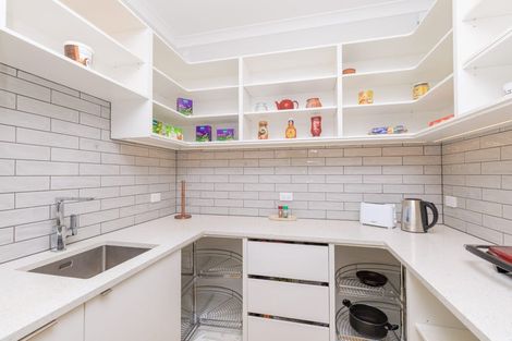 Photo of property in 6 Atherton Terrace, Churton Park, Wellington, 6037