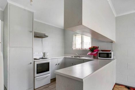 Photo of property in 10 Kereru Street, Henderson, Auckland, 0612