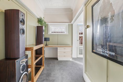 Photo of property in 16 Motu Street, Saint Clair, Dunedin, 9012