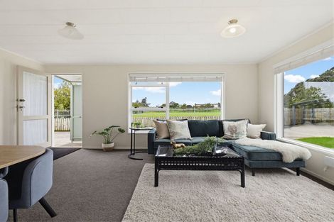 Photo of property in 140b Queen Street, Waiuku, 2123