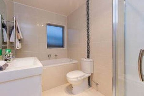 Photo of property in 20a Northall Road, New Lynn, Auckland, 0600