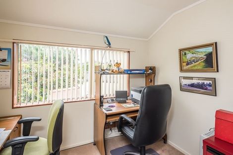 Photo of property in 96 Cedar Drive, Paraparaumu Beach, Paraparaumu, 5032