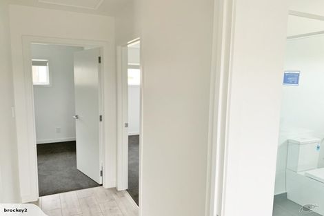 Photo of property in 15d Aeroview Drive, Beach Haven, Auckland, 0626