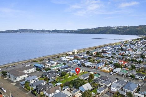 Photo of property in 12 Bolton Street, Petone, Lower Hutt, 5012