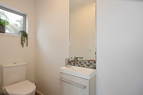 Photo of property in 1r Oceana Drive, Welcome Bay, Tauranga, 3175