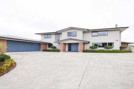 Photo of property in 18 Oak Crescent, Ashhurst, 4810