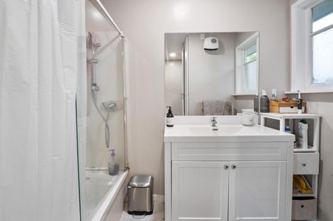Photo of property in 53 Cutts Road, Russley, Christchurch, 8042