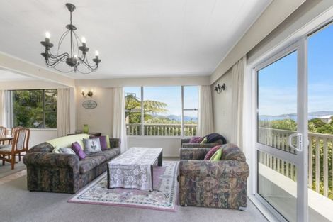 Photo of property in 84 Dowse Drive, Maungaraki, Lower Hutt, 5010