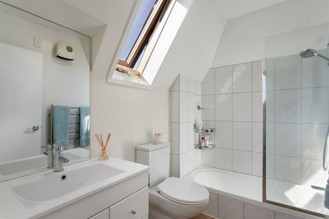 Photo of property in 2/166 Salisbury Street, Christchurch Central, Christchurch, 8013