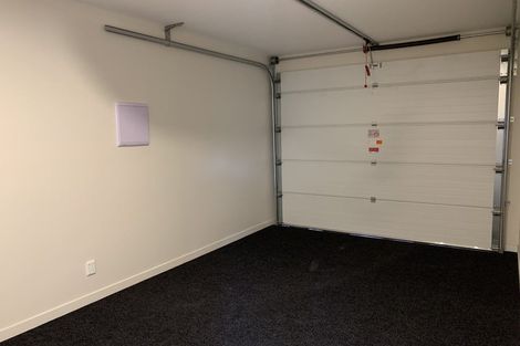 Photo of property in 17 Dinaric Lane, Westgate, 0814